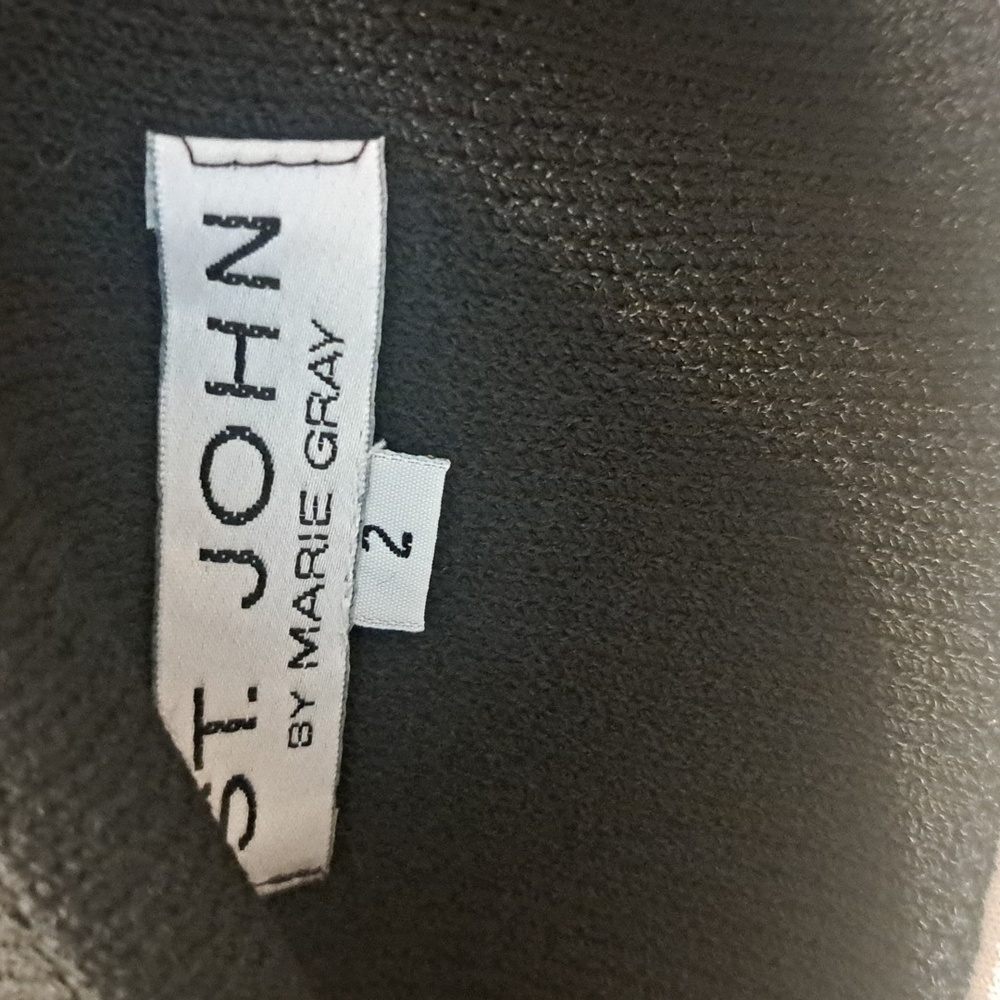 St. John By Marie Gray  Black and Gold Knit Evening Jacket Sz 2 - Picture 7 of 7